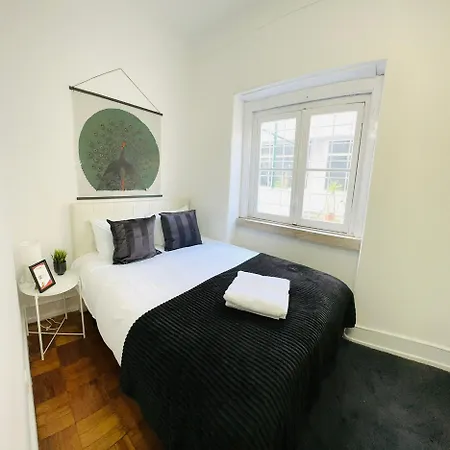 Rooms, Location For Tourists *
