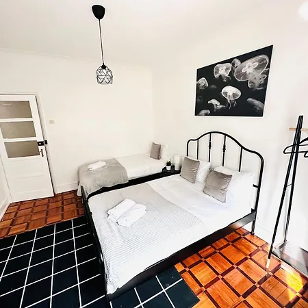 Rooms, Location For Tourists * Lisbon