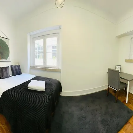 Hostel Rooms, Location For Tourists